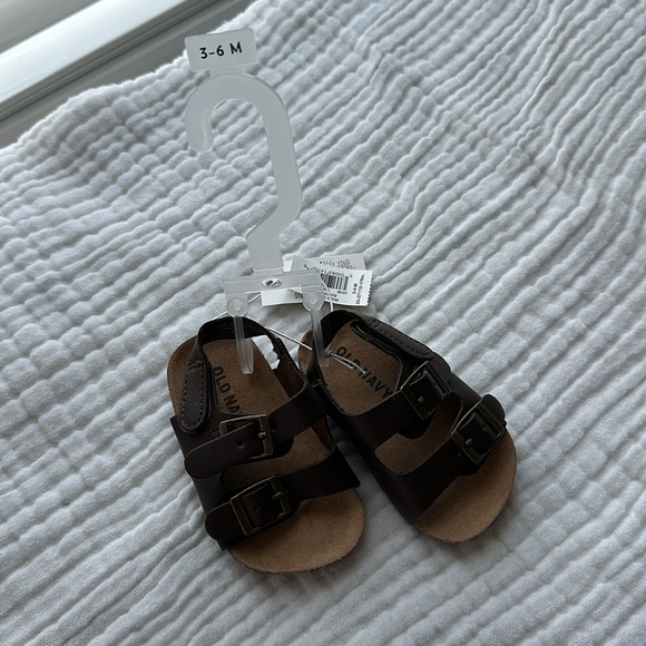 Old Navy • BNWT Leather Sandals - Picture 3 of 4